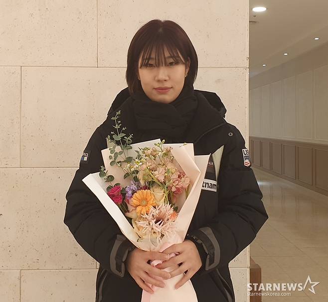 단국대 이예린이 지난 5일 서울 도곡동에서 열린 '2024 KBSA 시상식' 후 사진 촬영에 응하고 있다. /사진=김동윤 기자
