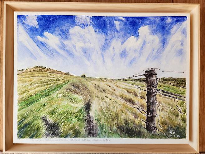 박복진씨의 수채화. 덴마크에서 울트라마라톤을 뛰다가 본 아름다운 풍경을 촬영한 뒤 집에 돌아와 그렸다. "내 인생의 마지막 불꽃은 수채화예요. 일상의 무게중심을 신발에서 그림으로 옮겼습니다." /박복진 제공