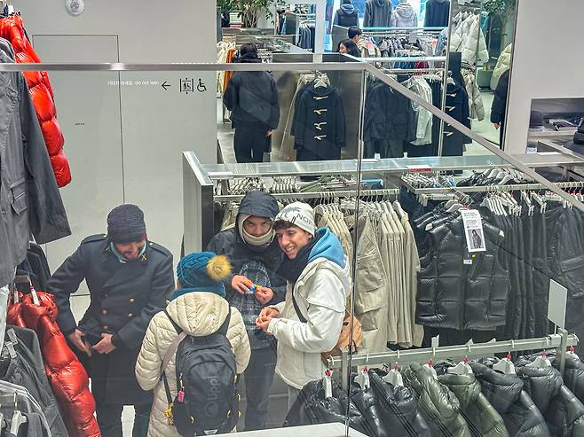 무신사 스탠다드는 K패션 트렌드를 경험할 수 있는 곳으로 인식된다. /김용재 영상미디어 기자