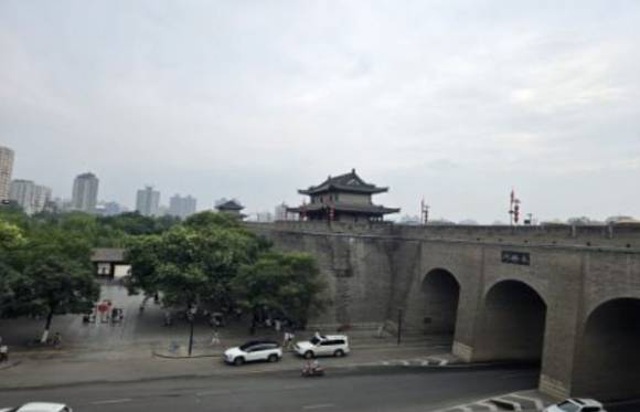 서안성의 자동차 출입 성문. [사진=윤영선]