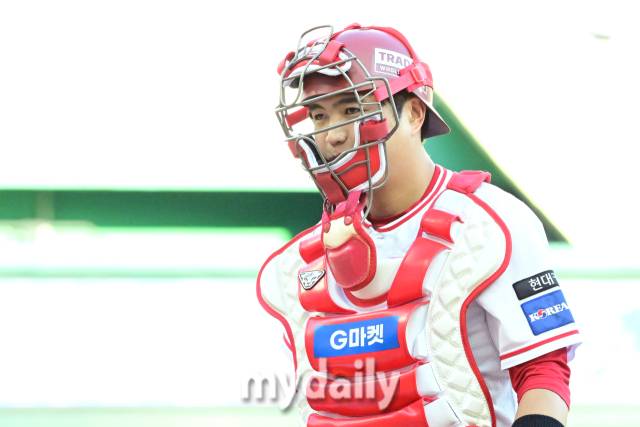 2024년 6월 25일 인천SSG랜더스필드에서 진행된 '2024 신한 SOL 뱅크 KBO 리그' KT-SSG의 경기. SSG 김민식 포수가 선발로 나서고 있다./마이데일리