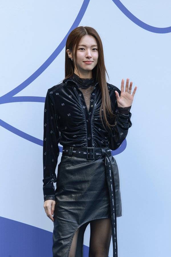 125416_132767_1714.jpg 중증외상센터 조폭 간호사 하영 어제 서울패션위크 사진