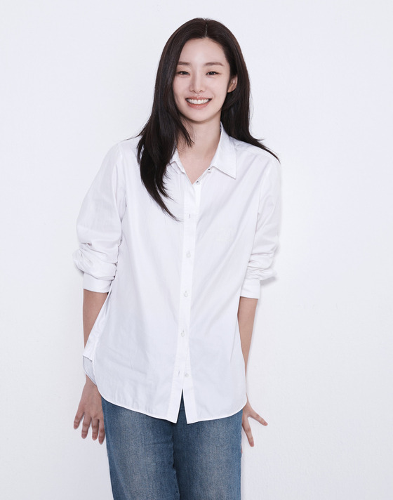 스테파니 리, 키이스트 제공