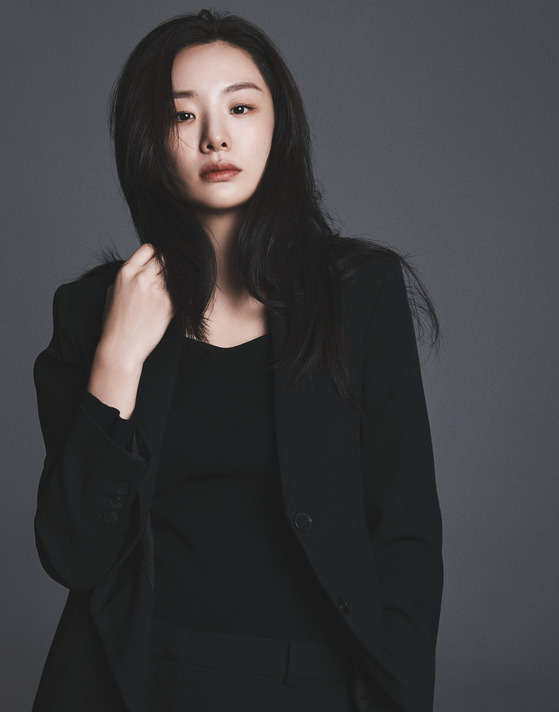스테파니 리, 키이스트 제공