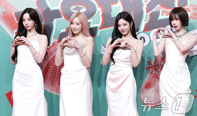 에스파 카리나(왼쪽부터)와 지젤, 닝닝, 윈터/뉴스1 ⓒ News1 권현진 기자