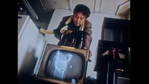 '창작의 순간-예술가의 작업실'의 상영작 '백남준-달은 가장 오래된 TV_2023_110분' (국립현대미술관 제공)