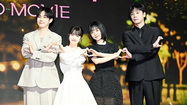 넷플릭스 '멜로무비'의 주역들 ⓒOSEN