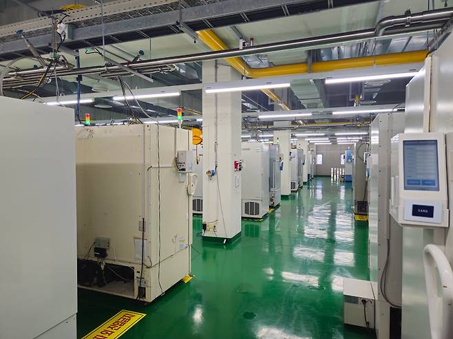 국립중앙인체자원은행(NBK) 1층에는 DNA, 소변, 연막 등을 저장하는 기계식 냉동고가 187대 비치돼 있다./염현아 기자