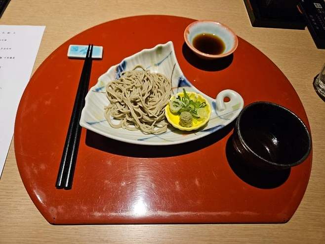 06bcdb27eae639aa658084e54484746f3419b383d9e960343ed4165628266f621f2353b62a02661f1893f837ea5fe3