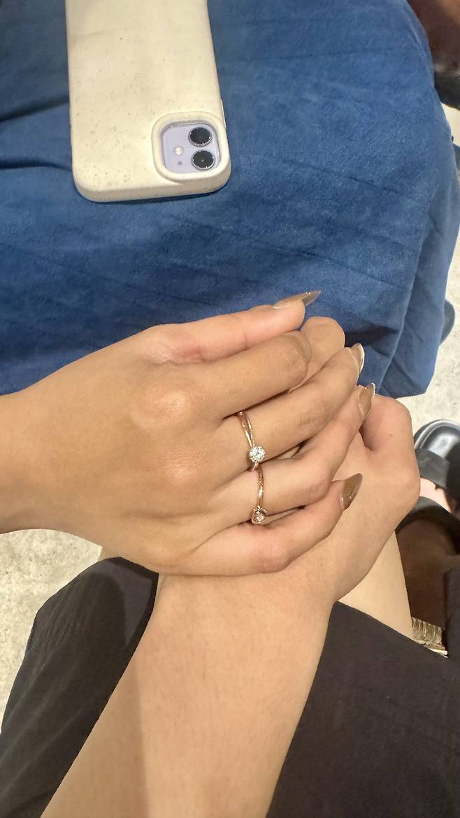 인도네시아 여자랑 사귐