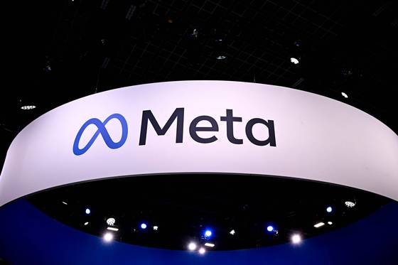 A logo of U.S. company Meta is displayed during the Vivatech technology startups and innovation fair at the Porte de Versailles exhibition center in Paris on May 22, 2024. [AFP/YONHAP]