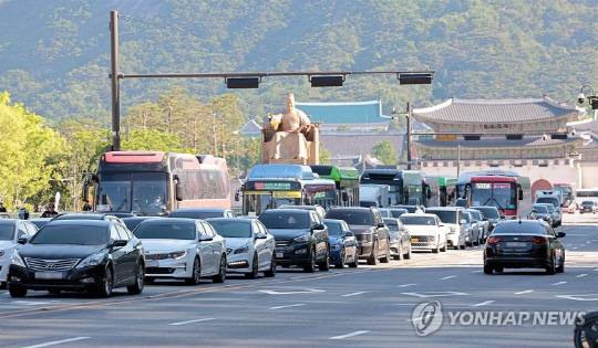 서울시 광화문 일대 모습. [연합뉴스]