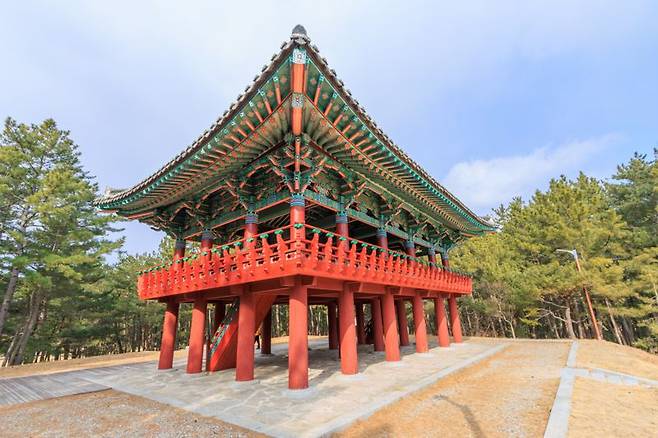 관동8경의 하나인 월송정