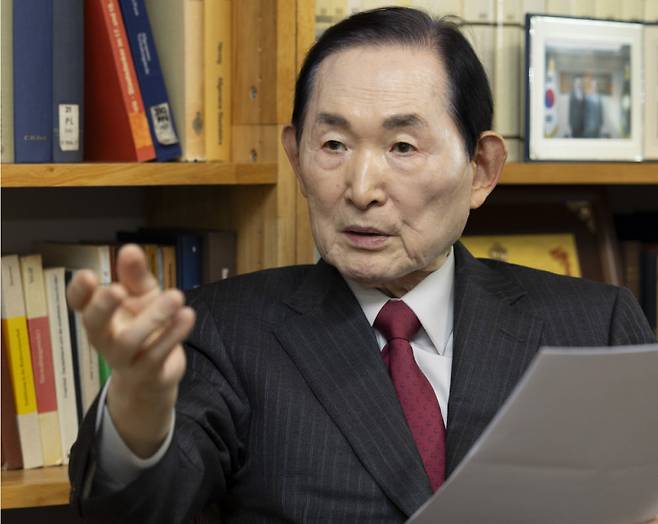 허영 경희대 석좌교수 [조영철 기자]