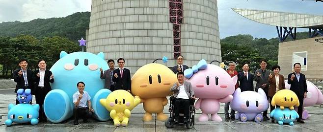 대전 엑스포과학공원에 설치한 꿈씨패밀리 조형물 / 대전시