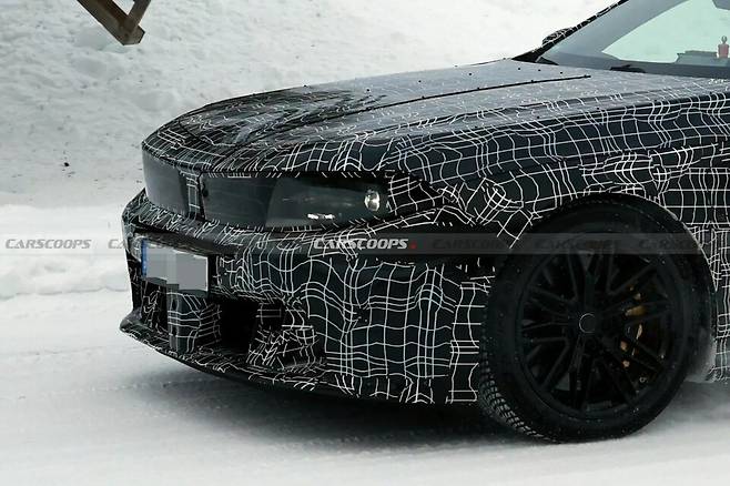 사진 : BMW M5 페이스리프트 테스트카 (출처=Carscoops)