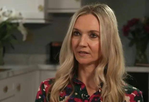 18년 전 일산화탄소 중독으로 30대 나이에 치매 진단을 받았다고 밝힌 영국인 여성 수 웨스트우드-러틀리지. ITV 방송 캡처