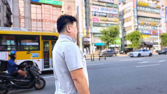 광주 충장OB파에 몸담았던 전직 조폭 이현수(53)씨가 8월 5일 광주 한 거리에서 기자와 만났다. 양수민 기자