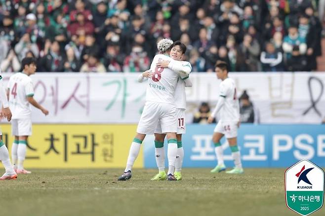 [서울=뉴시스] 하나은행 K리그1 2025 시즌 1호골을 기록한 대전하나시티즌의 최건주. (사진=한국프로축구연맹 제공) *재판매 및 DB 금지