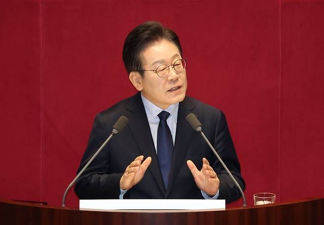 이재명 더불어민주당 대표가 지난 10일 국회에서 열린 본회의에서 교섭단체 대표연설을 하고 있다. ⓒ뉴시스