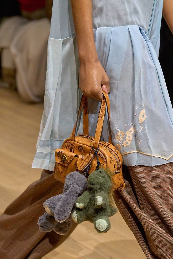 코치 2025 신상 가방