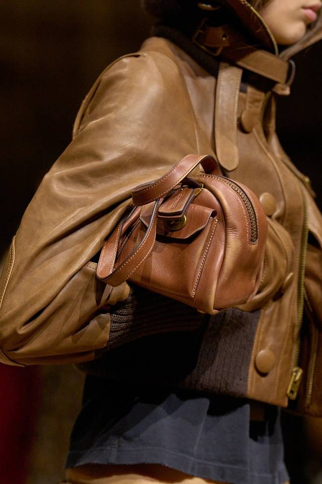 코치 2025 신상 가방