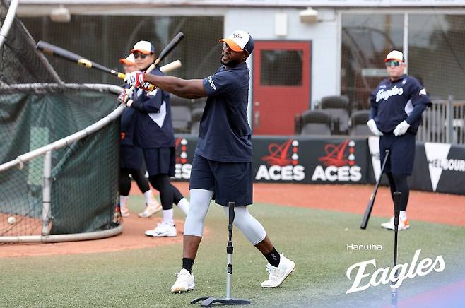 ▲ 플로리얼은 올 시즌 한화 외야의 약점을 지울 만능키로 기대를 모으고 있다 ⓒ한화이글스