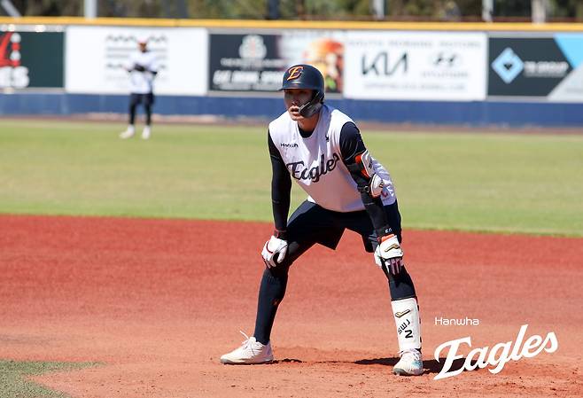 김경문 감독이 이끄는 한화 이글스는 16일 호주 멜버른의 멜버른 볼파크에서 호주 대표팀과의 세 번째이자 마지막 연습경기를 치른다. 심우준은 3경기 연속 1번타자 및 유격수로 선발 출전한다. 한화 이글스