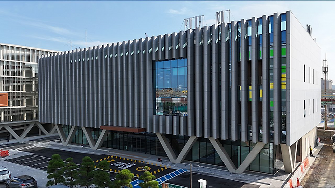 고려아연 온산제련소 내 준공된 안전교육센터 전경. ⓒ고려아연