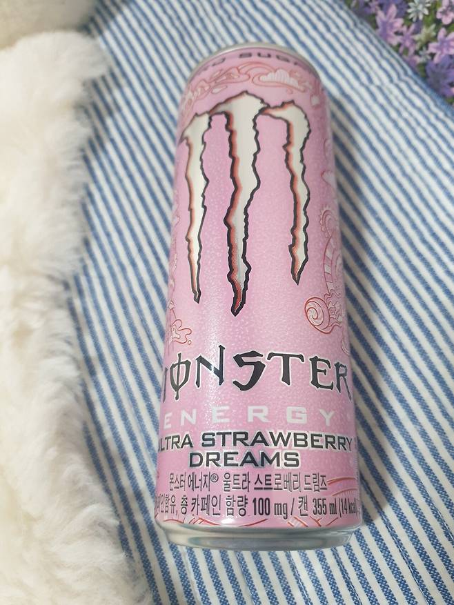 몬스터 에너지 드링크 딸기맛 출시.