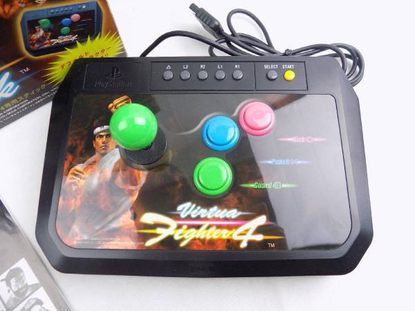 국내 버추어 파이터 4 정식 발매와 함께 인기를 얻은 호리 버추어 스틱