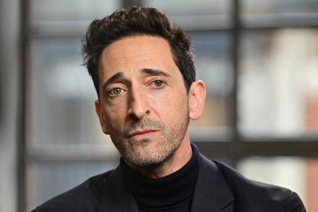 영화 '브루탈리스트'에서 헝가리 출신 건축가를 연기한 애드리언 브로디. AFP 연합뉴스