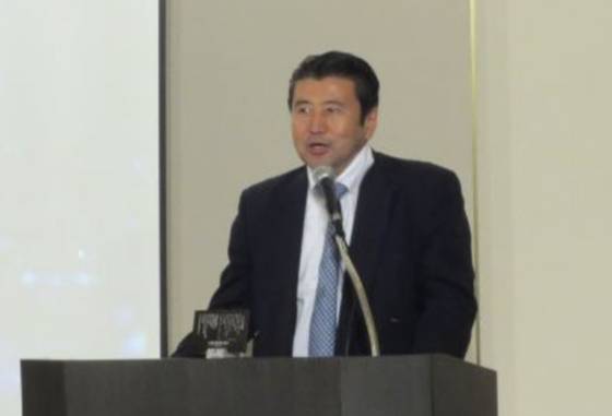 1995년 재일 동포 박희균(75) 윤동주 추모회 회장 등이 모여 윤동주 추모 시비를 건립했다. 사진은 2017년 기타규슈 도시샤 모임에서 발언 중인 박 회장의 모습. 사진 윤동주추모회 제공
