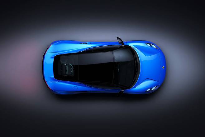 로터스 2025년형 에미라