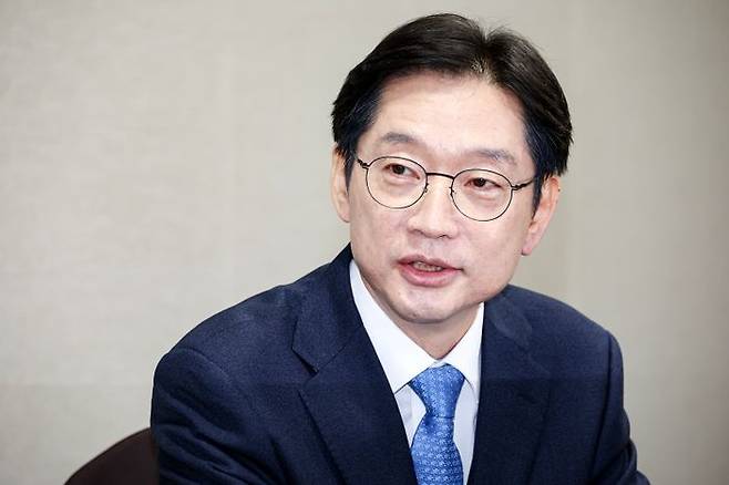 김경수 전 경남도지사가 지난 13일 국회에서 이재명 더불어민주당 대표와 회동하며 발언하고 있다. ⓒ뉴시스