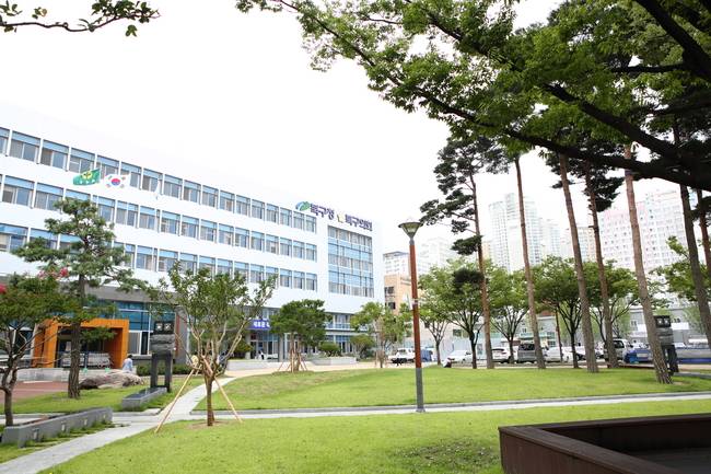 북구청이 악성민원 대응을 위해 변호사를 채용한다. 북구청 제공