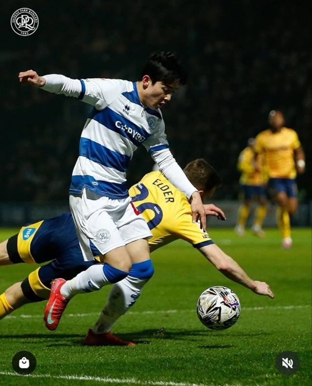 경기에 집중하는 양민혁(왼쪽). /사진=QPR SNS