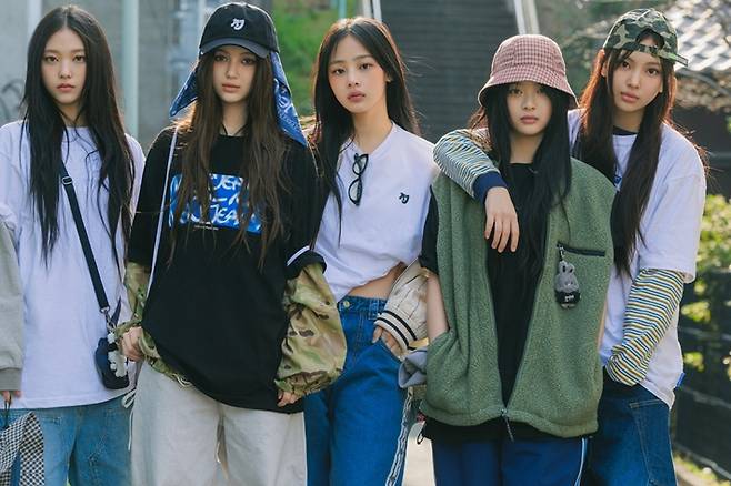 최근 새 활동명 NJZ를 발표하고 독자 활동을 예고한 뉴진스. 어도어 제공