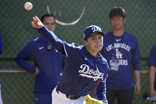 LAD pitcher Roki Sasaki.  AP연합뉴스
