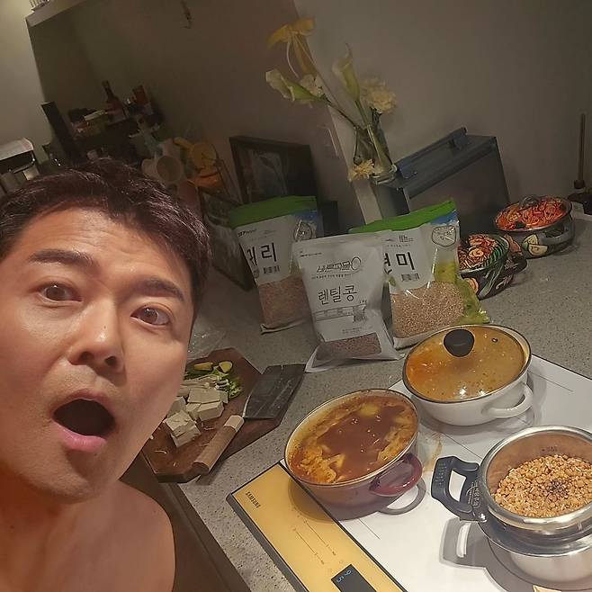 인스타그램 @junhyunmoo