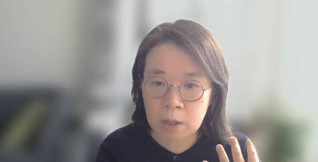 국민일보와 화상 인터뷰를 가진 주윤정 교수