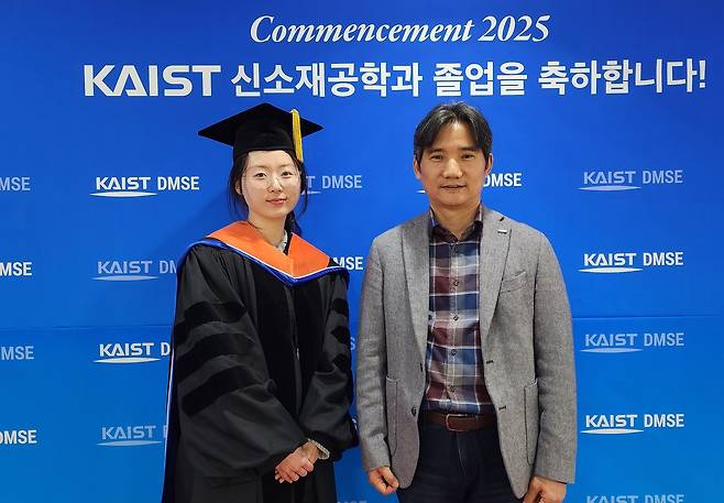 주소연(왼쪽) 박사와 지도교수인 홍승범 KAIST 교수.[KAIST 제공]