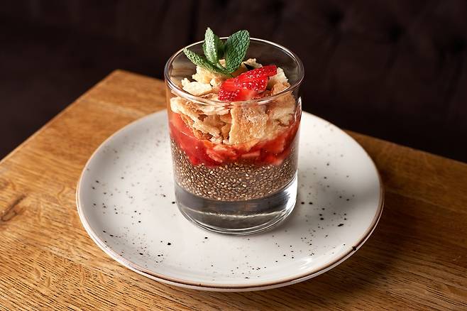 영국의 한 라이프 스타일 작가가 장수에 도움이 되는 디저트 레시피를 소개했다./사진=게티이미지뱅크