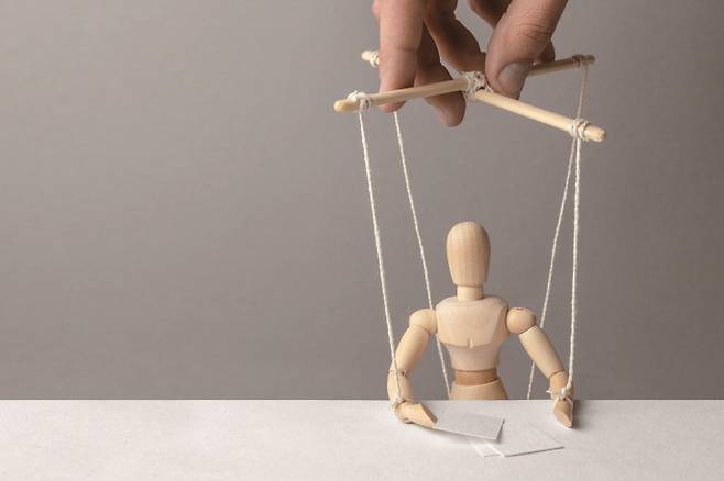 노동의 현장에서 노동자는 자신의 의도보다 타인의 요구에 부응한다.[사진=게티이미지뱅크]