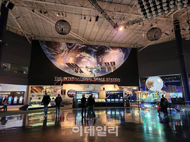 나사 존슨 우주센터(JSC) 전시관 ‘스페이스 센터 휴스턴’ 내부 전경(사진=최연두 기자)
