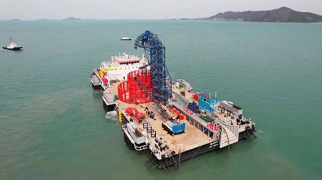 LS마린솔루션의 해저케이블 포설선 GL2030. LS마린솔루션 제공