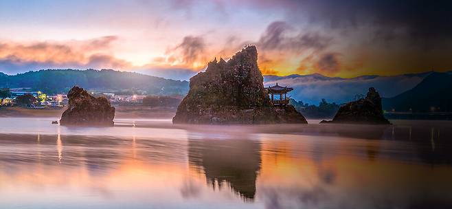 지난해 충북 관광객 방문 1위 단양 도담삼봉. 단양군 제공