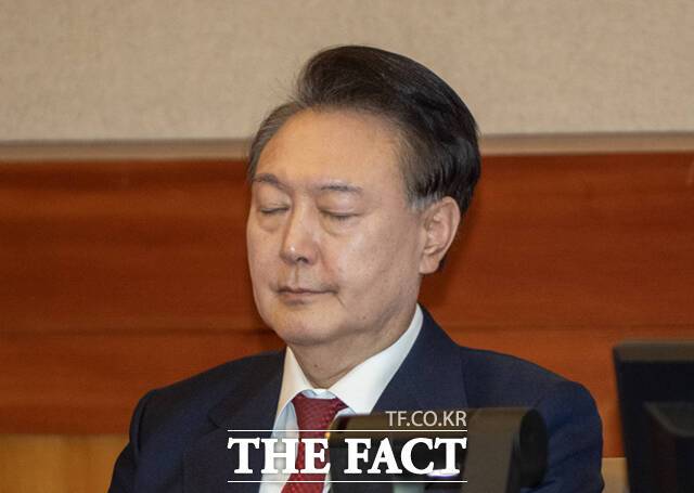 국민의힘이 25일 윤석열 대통령의 탄핵심판 최후 진술을 두고 "국가 위기 상황에서 대통령으로서 고뇌에 찬 결단을 할 수밖에 없었던 배경을 다시 한번 국민 앞에 진솔하게 변론했다"라고 평가했다. /사진공동취재단