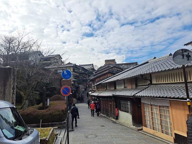 7fed8273b5806af351ef8fe04684717387bcc62fd246db3b2547ac5340c983f8