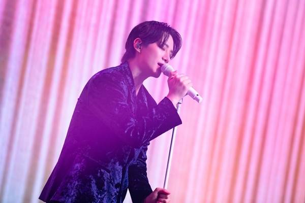 이준호가 전 회차 전석 매진을 기록한 타이베이 공연을 성황리 마치고 팬 콘서트 투어의 반환점을 돌았다. / 사진 = JYP엔터테인먼트